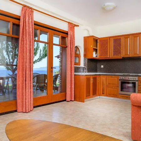 Mpalmpanas Lägenhet *